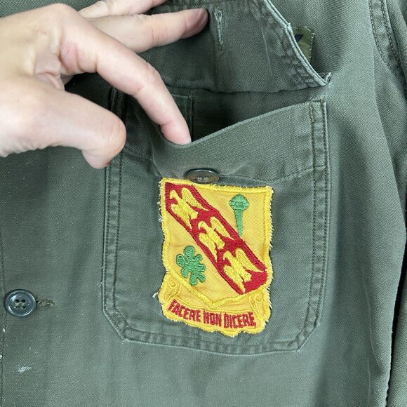 Vietnam War US Army Field Shirt OG-107 Named Armored Cavalry Unit Crest Patches - Picture 5 of 15